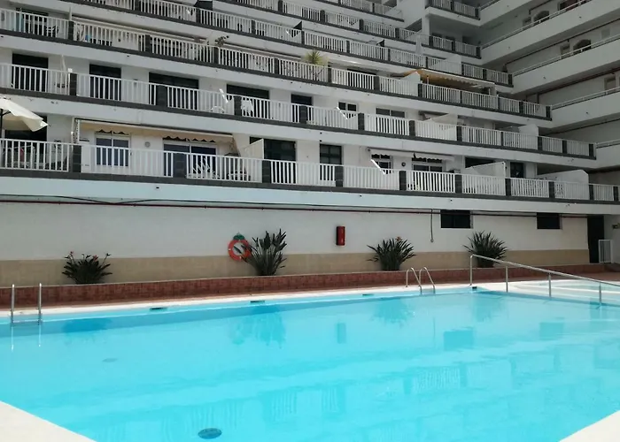 Lejlighed With Terrace Facing *