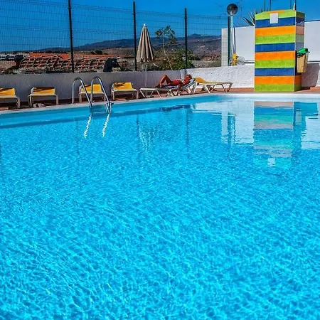 Apartamento With Terrace Facing