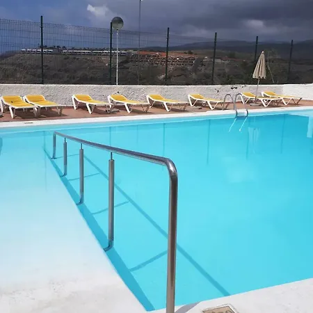Lejlighed With Terrace Facing